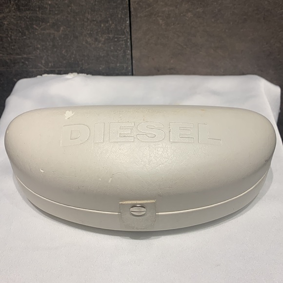 Diesel Sunglasses with box - Picture 10 of 11